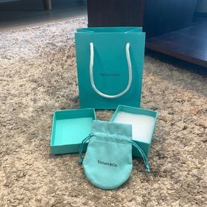 ❌SOLD❌Tiffany & Co. packaging: bag/box/pouch